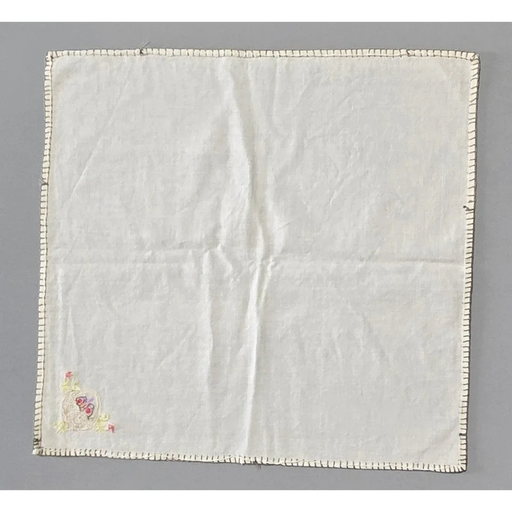 Vintage Hand Embroidered Floral Napkins Set of 4 White Pink Green 15.5